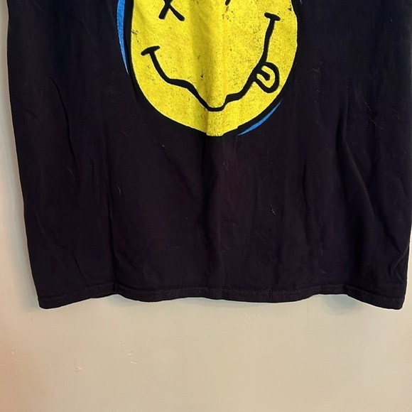 Nirvana Band Tee Graphic Grunge Black Short Sleeve Smiley Logo Crewneck Size M - Picture 4 of 9